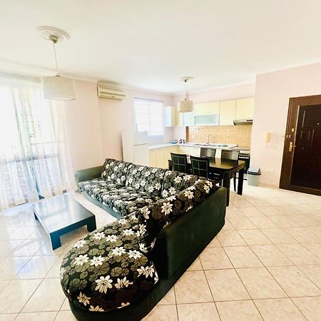 Lovely 3-Bedroom Rental Unit In דורס מראה חיצוני תמונה